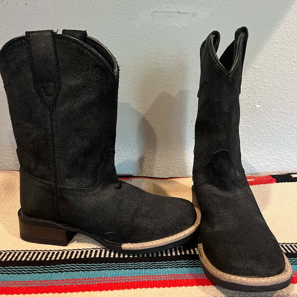 Leather Square toe cowboy boots